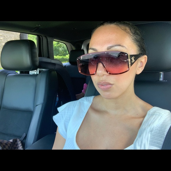 Meet your Posher, Lindsi - Picture 1 of 1